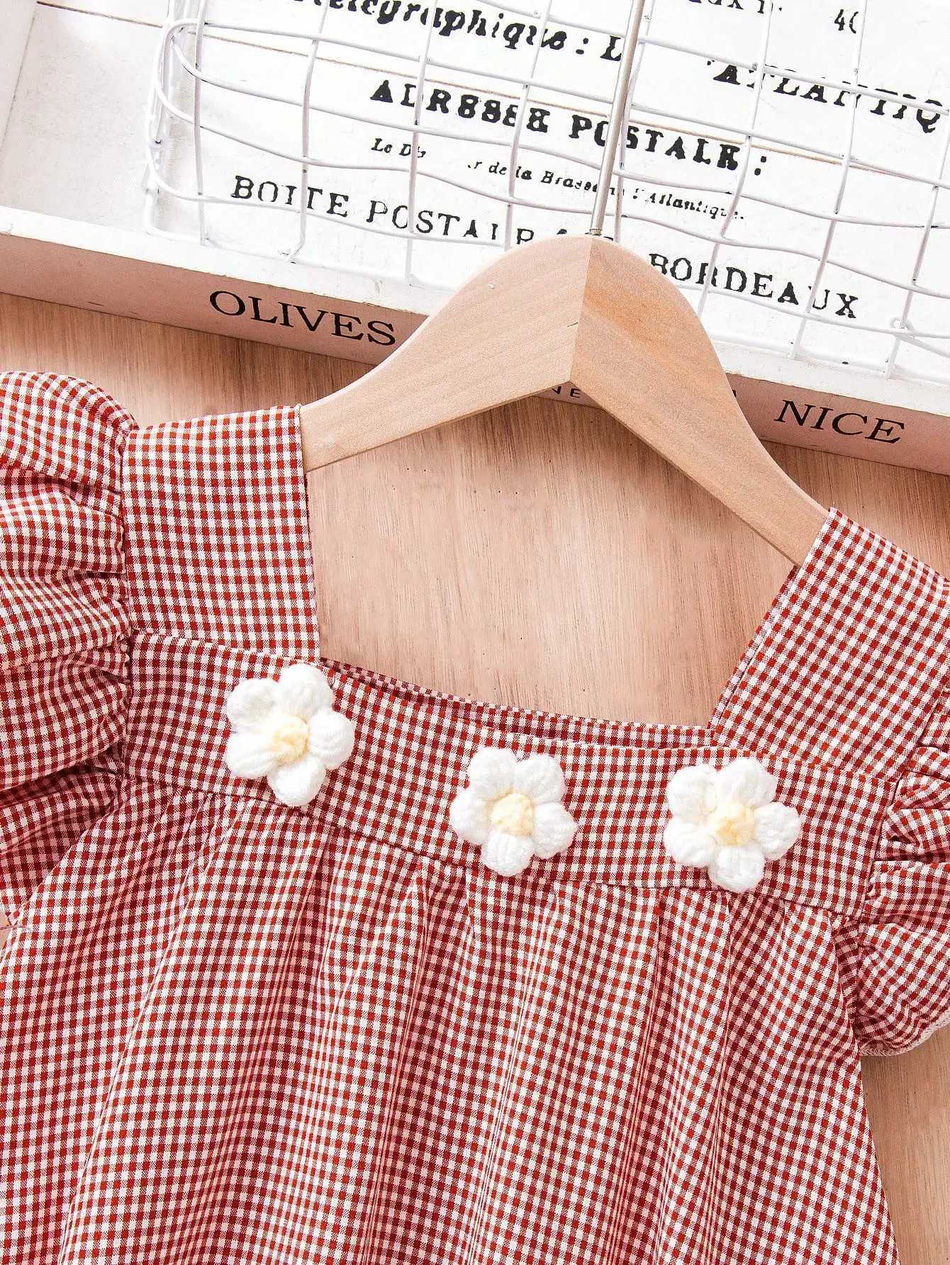 Girls Red White Gingham Dress with Flutter Sleeves Floral Accents - Perfect for Holidays/Outings Age 4-7 Spring/Summer X250528