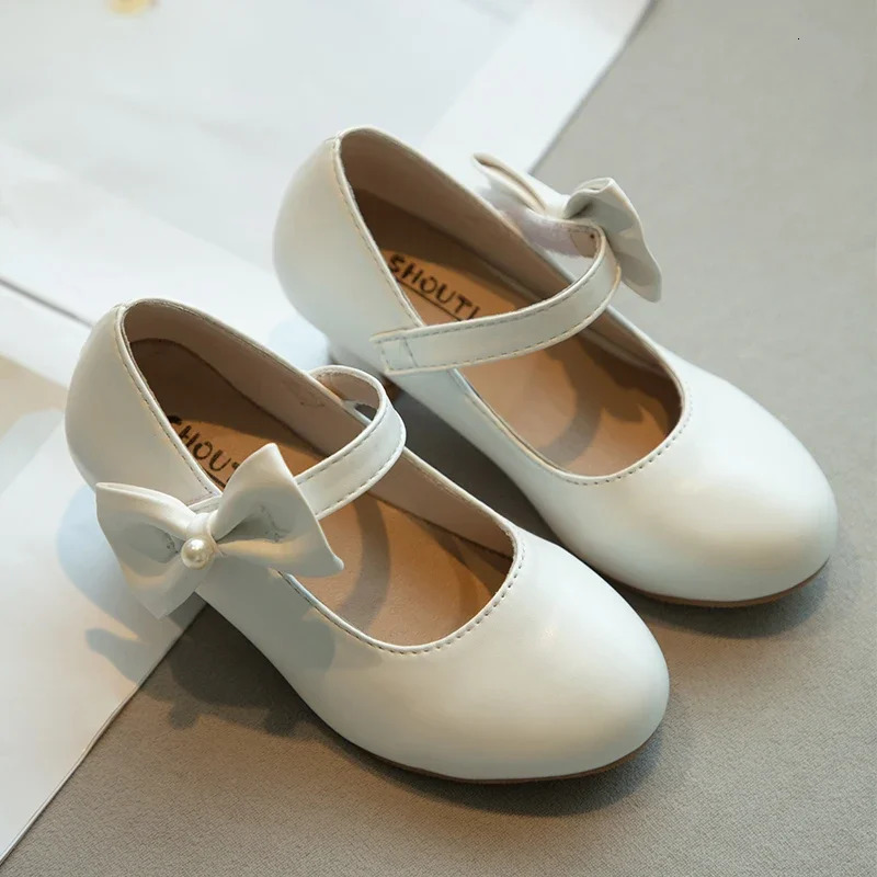 Kids Dance Performance Shoes High Heels Girls Princess Shoes with Simple Bow Children Leather Shoes for Party Wedding 250528