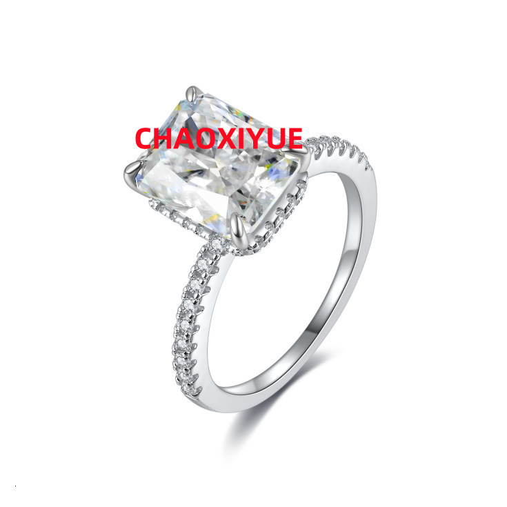 Premium 4 Carats 925 Silver Moissanite Engagement Ring for Women High-end Jewelry Product