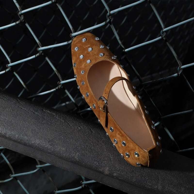 Super Comfortable French Style Square Toe One-Strap Mary Jane for Women Fashion Rivet Flat Versatile Rock Shoes