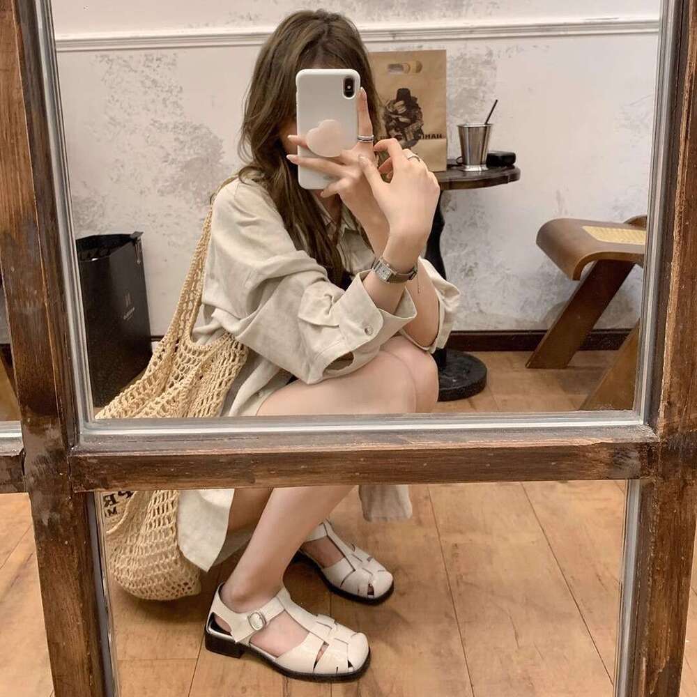 Instant Dispatch Su Yinyin Same Style Square Woven Hollow Out Closed Toe Flat Roman Sandals Women Pig Cage Shoes Summer