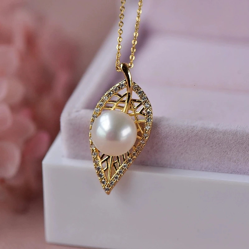 OXTAO Freshwater Pearl Leaf Pendant Necklace 14K Gold Bag for Women Clavicle chain necklace exquisite jewelry gift 250522
