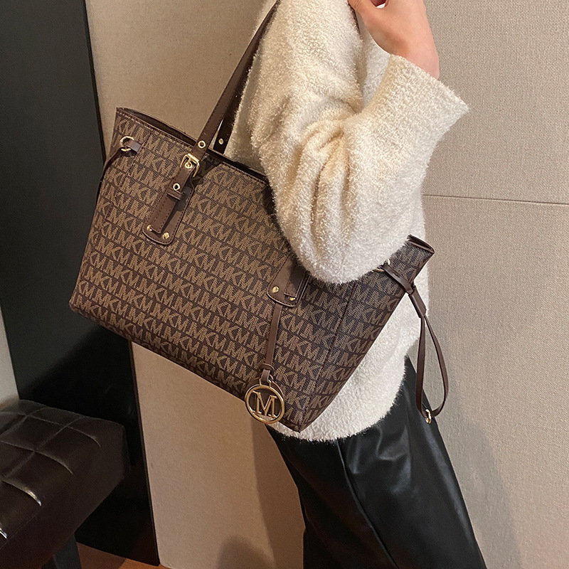 Luxury Brand Designer Bag Printed For Women 2025 New Niche Design Shoulder Temperament Versatile Handbag Trend Tote Bag
