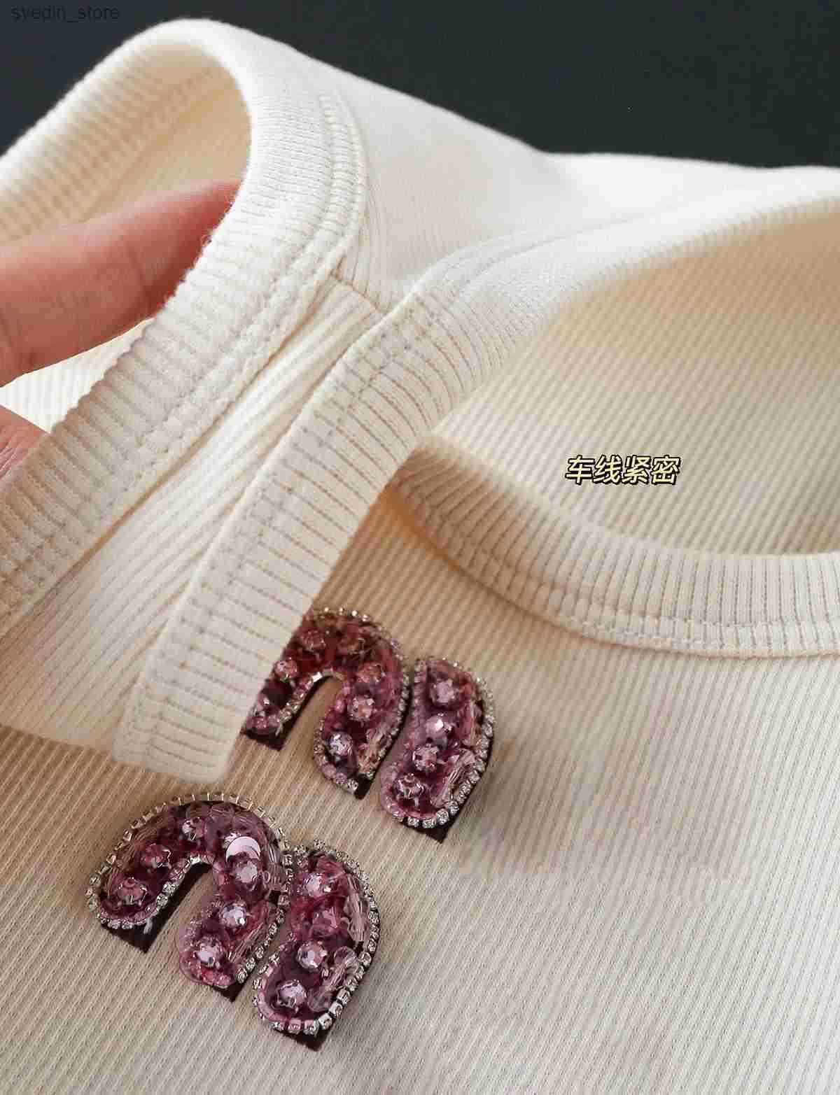 Womens Tank Tops Ribbed Crop Top - Basic Elastic Round Neck Summer Cami in White with Glitter Detail - Ideal for Casual Wear y250528TW7E