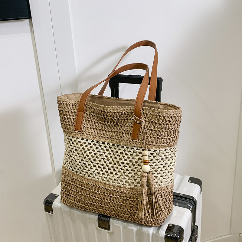 Luxury Brand Designer Bag New Fashion Beach Handheld Single Shoulder Straw Woven Tote Personalized Backpack Simple Women's Bag