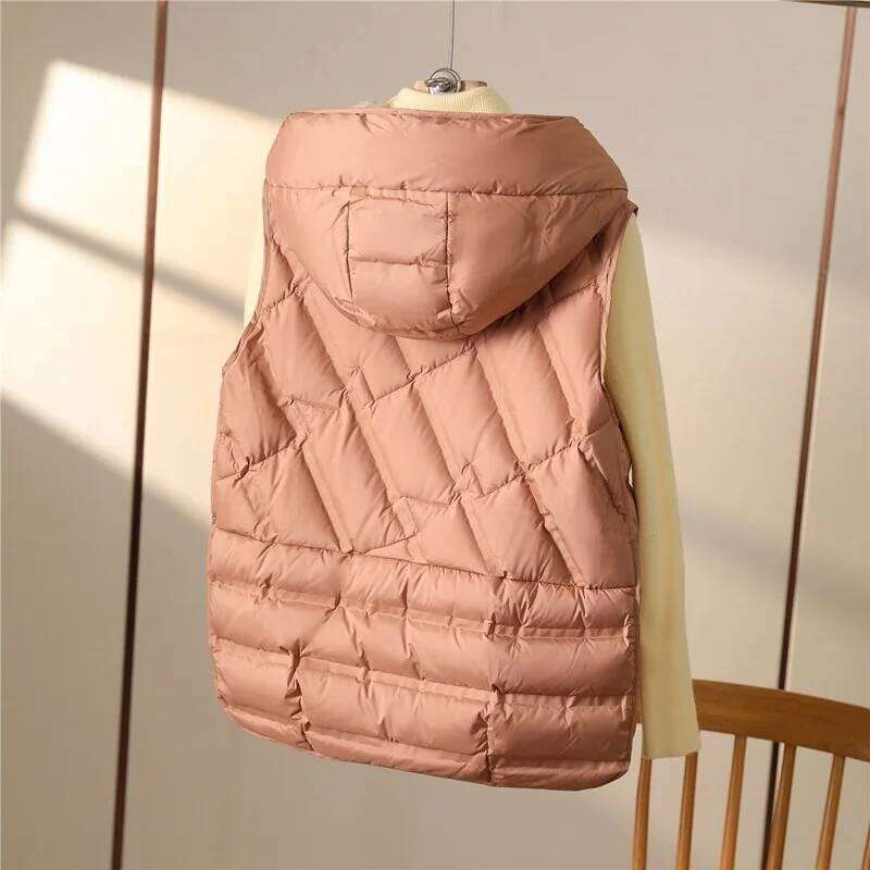 Female 90% White Duck Ultra Light Sleeveless Down New Autumn/Winter Fashion Hooded Basics Women Warm Vest Coat