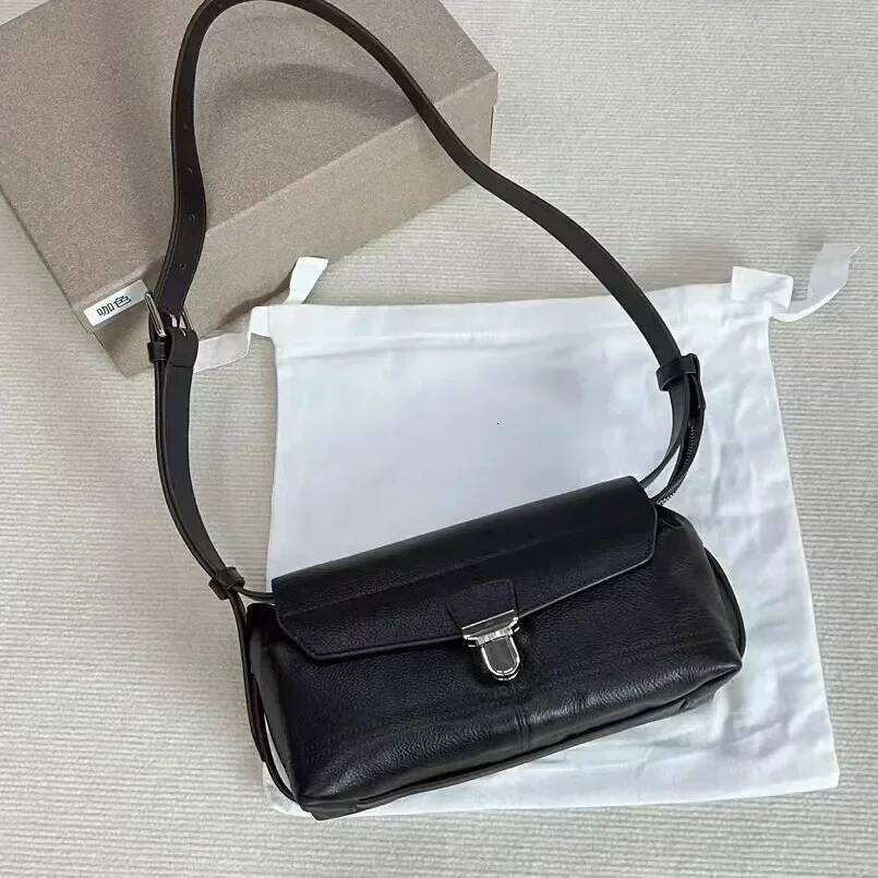 Original Light Niche Gear First Layer Cowhide Work Ladies Retro Shoulder Messenger Bag
