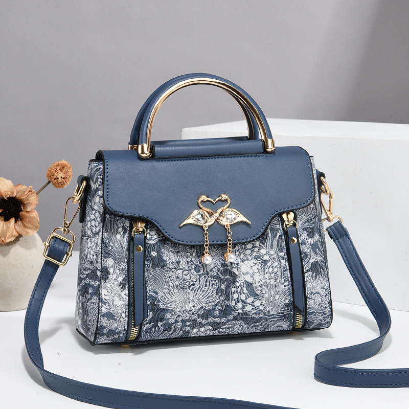 Top brand high-quality new free designer bag, high-value light luxury handbag, foreign trade French style bag, lightweight single shoulder new free de