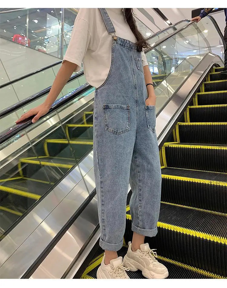 Korean Version of Casual Niche and Youthful Denim Overpants. Fashionable and Loose Styles for Women Washed Denim Suspenders 250523