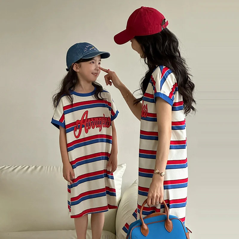 Dad Mom and Baby Matching Striped Clothes Mother and Daughter Dress Father Son Clothing Set Summer Vacation Family Look Outfit 250528