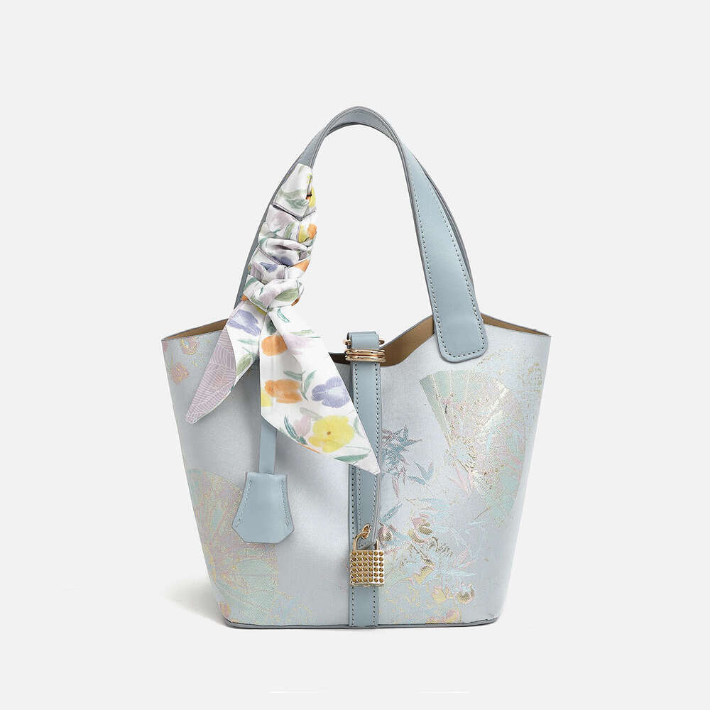 New Chinese Style Women's Trendy Fashionable Elegant Handbag Underarm Bag