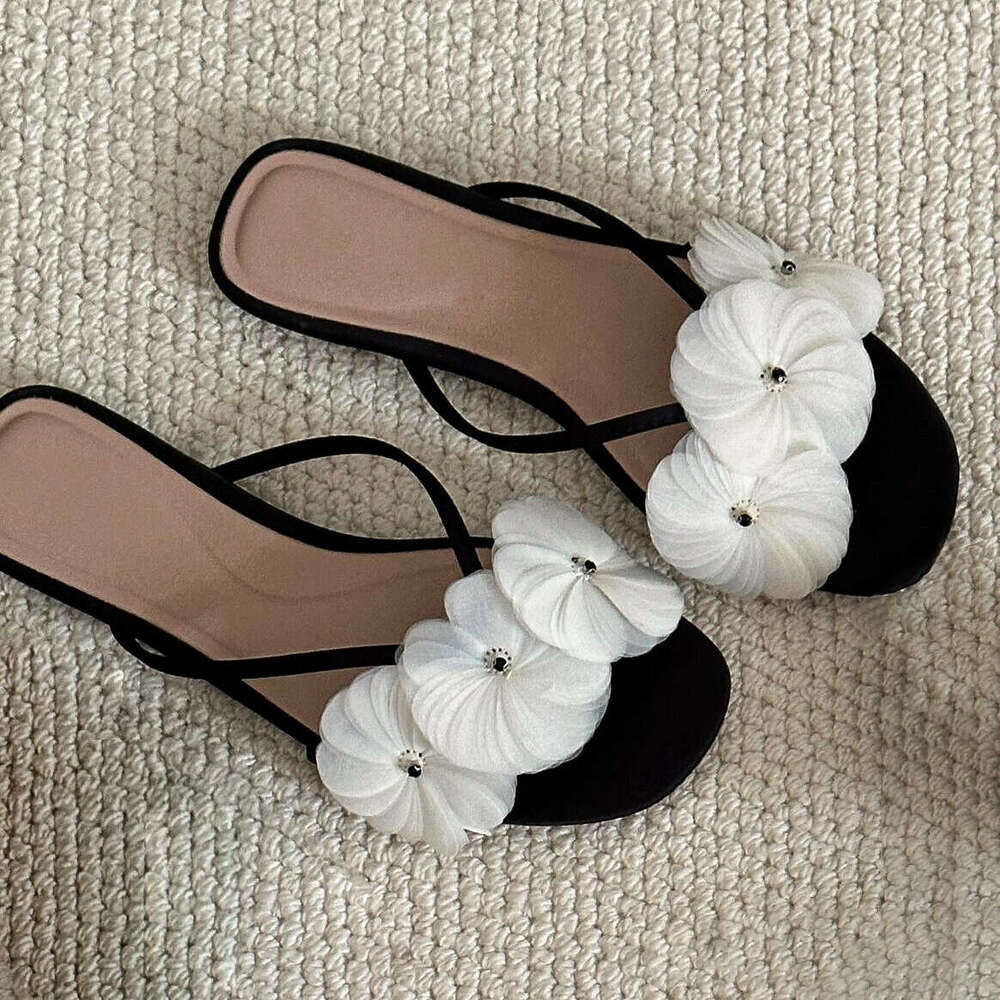 ~French Floral One-Strap for Women Summer Outdoor Fairy Flat Sandals Vacation Style Half Slippers