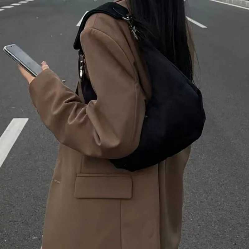 Women Retro Underarm Bag Armpit Small Shoulder Bag Soft Hobos Y2k Female Black Purse Fashion Girls Crescent Handbag 2025 New Y250528