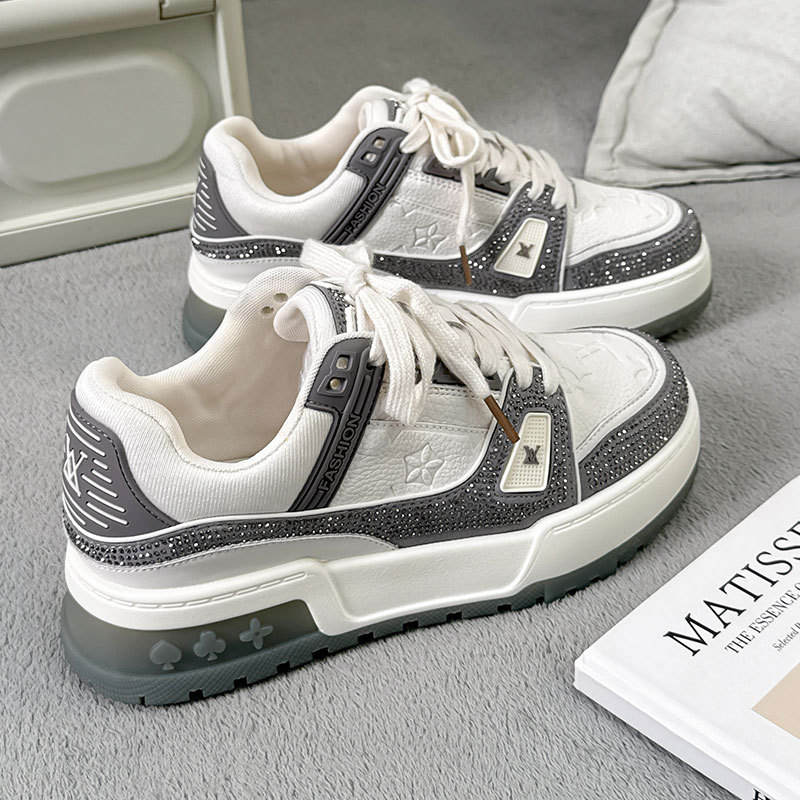 2025 Spring and Autumn New Starry Sky Sparkling Diamond Women's Casual Board Shoes Thick Bottom Versatile Explosive Sports Shoes Size 35-40 Free 