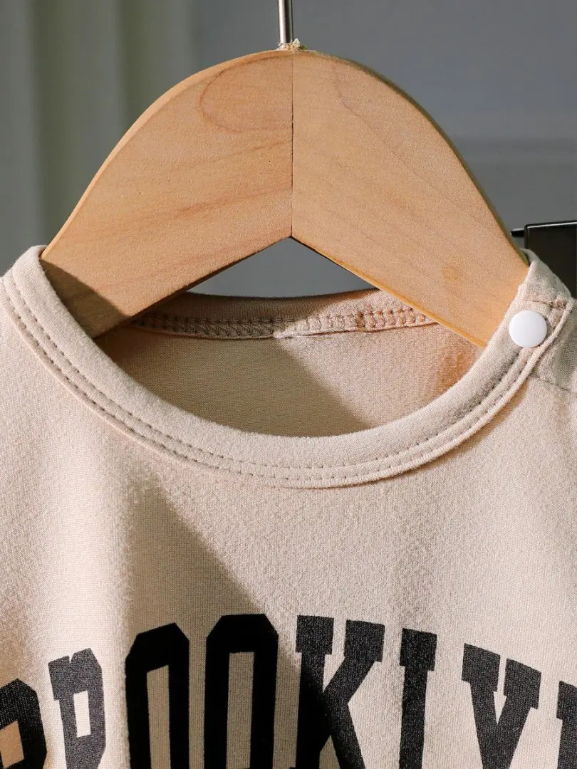 Summer Letter Print Short Sleeve TShirt and Solid Color Shorts Casual TwoPiece Set 250528