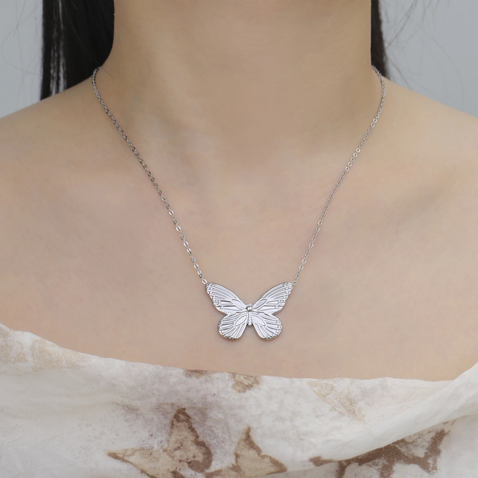 Butterfly Pendant Stainless Steel Necklace Fashionable Bohemian For Women Animal Valentines Day Gift Jewelry 250519
