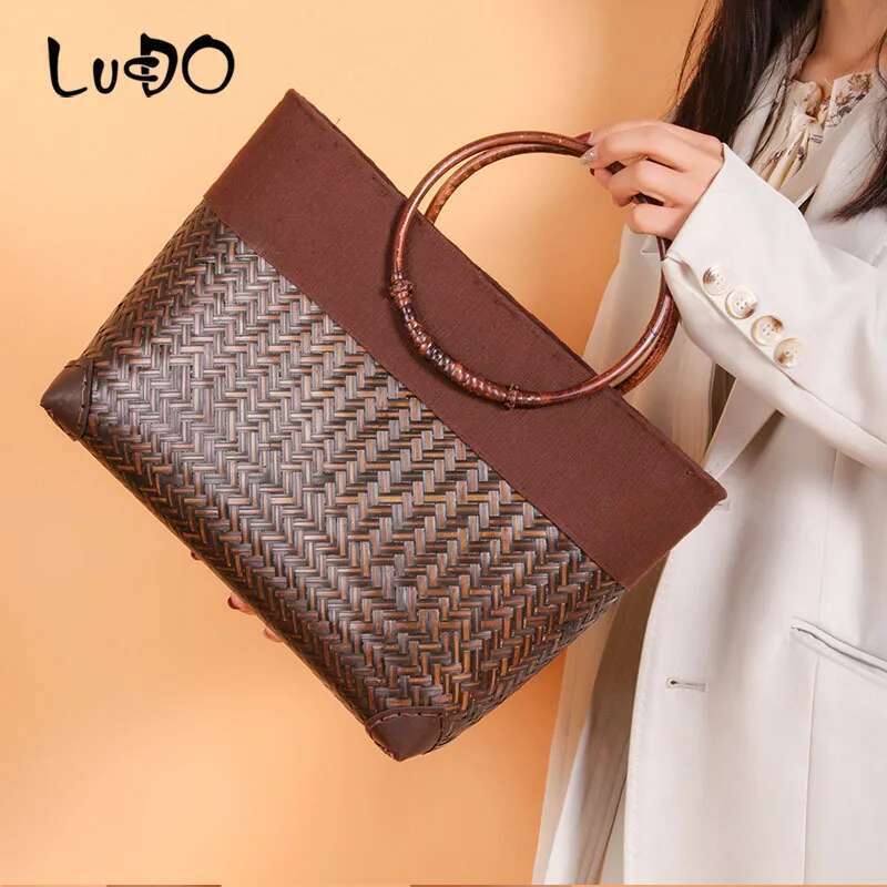LUCDO Rattan Weave Wooden Handle Retro Ladies Fashion Handmade Retro Bamboo Handbag Old Straw Woven Bags For Women Totes