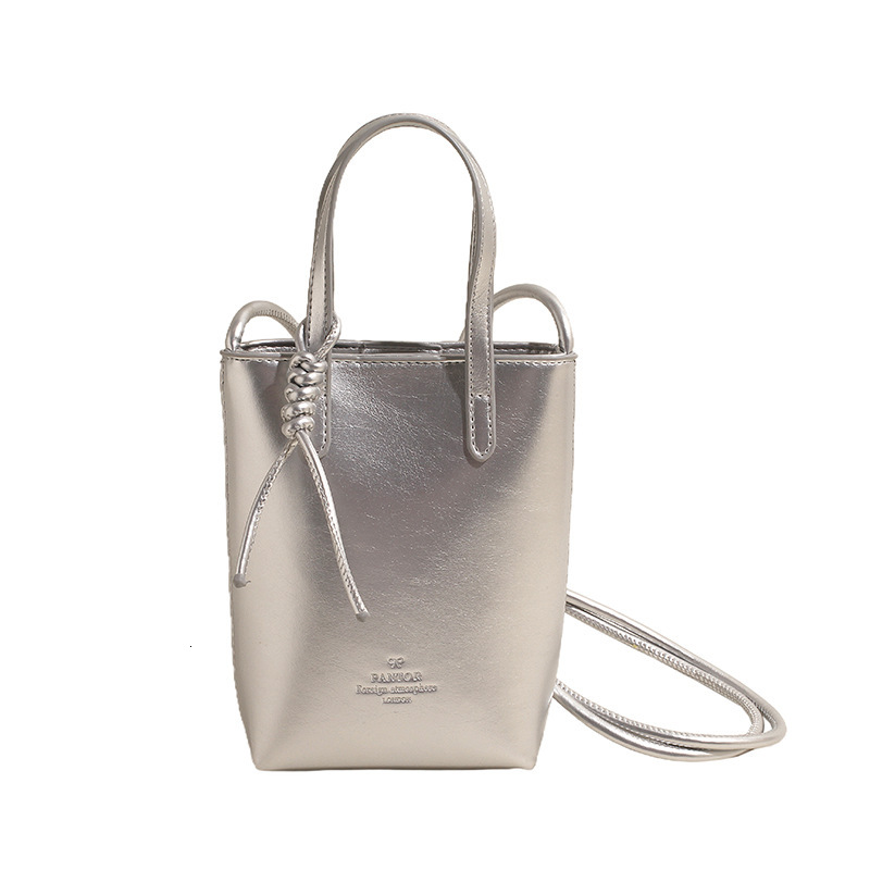 Free Shipping Designer Bag Premium Niche Oil Wax Leather Handbag Versatile For Commuting Stylish And Solid Color Single Shoulder Crossbody Women'