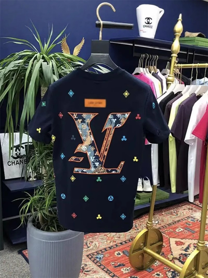 Free shipping designer T-shirt 2025 new fashion high-end texture printed short sleeved shirts for women men