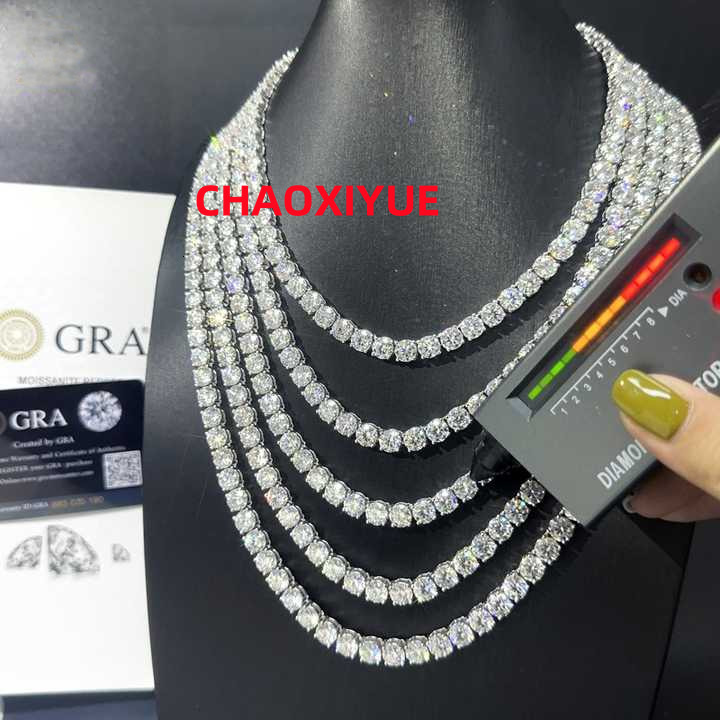 Custom Hip Hop Moissanite Tennis Chain 4mm 925 Sterling Silver Cuban Link Necklace for Men with VVS Diamond Clustered Design