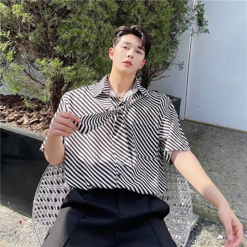 Mens Lapel Button Sense High-end and Trendy Handsome Loose Lazy Short-sleeved Shirt 250527