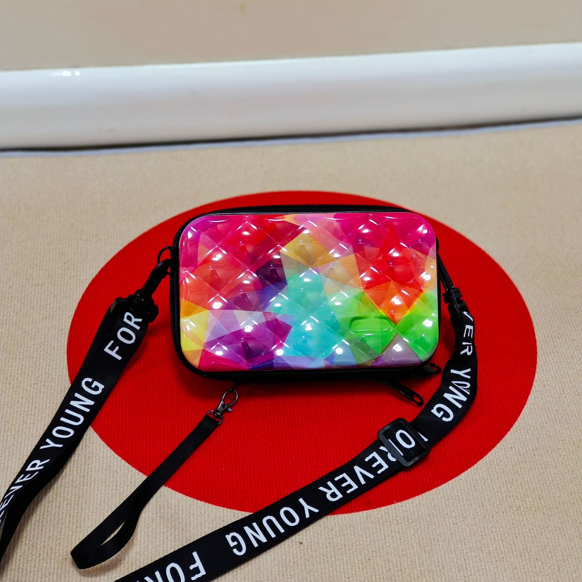 High quality brand, new high-quality free designer bag, crossbody bag, new trend fashion rainbow bag, hard box makeup bag, new free designer bag