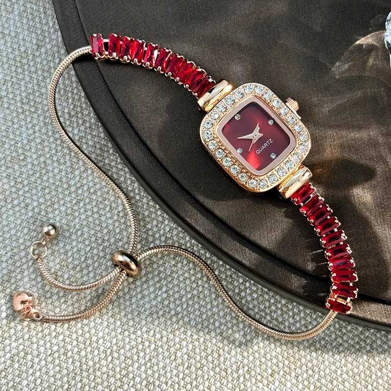 Womens Inlaid Zircon Flexible Pull Out Bracelet with Diamond Square Alloy Case Rhinestone Scale Simple Dial Quartz Watch XJ250527