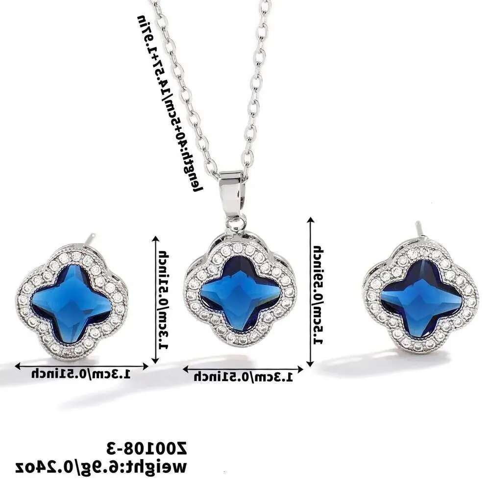 Micro inlaid clover necklace earrings two-piece set, women's light niche design, high-end feeling, internet celebrity temperament jewelry set