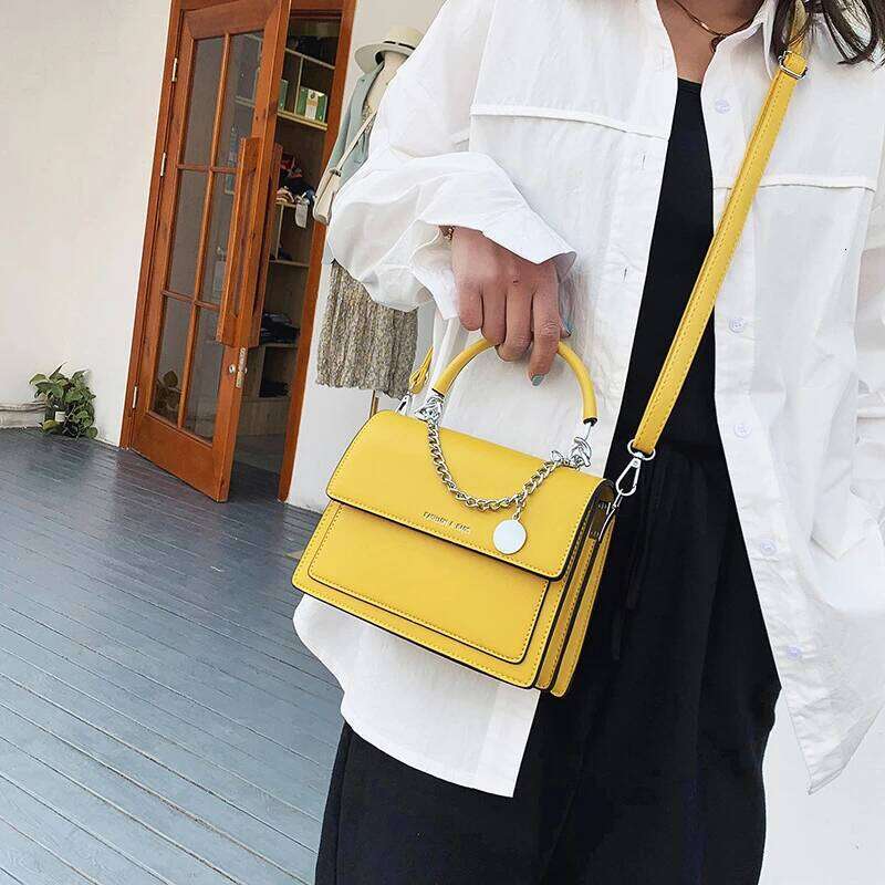 Korean Stylish Crossbody For Women 2021 New Mini Square Handbags Designer Purses Ladies Travel Chain Shoulder Bags