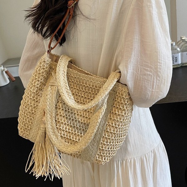 New Women's Bag, New Vacation Beach Shoulder Bag, Spring Large Capacity Forest Grass Weaving Trendy Crossbody Bag, Tassel Designer, French Lazy S