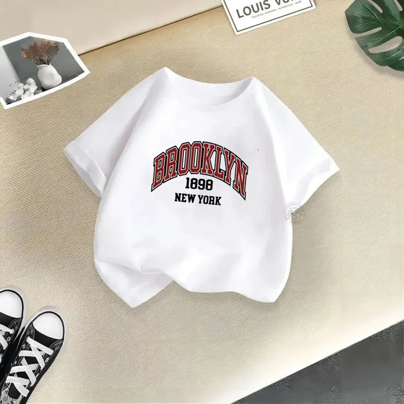 Brooklyn 1898 York Boy Girl Tshirts Kid Children Letter Clothes Baby Black Harajuku Kawaii Tops Gift Present Drop Ship 250528