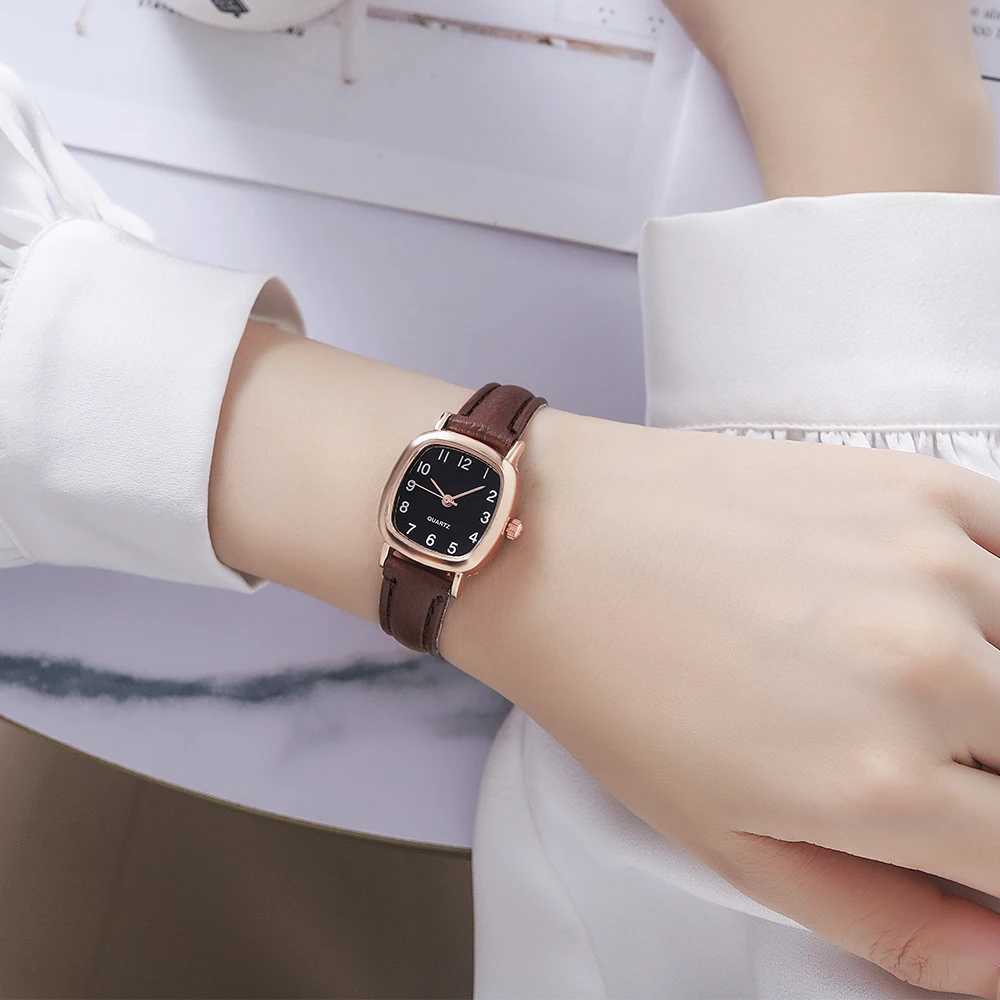 Womens Watch Fashion Small Arabic Quartz Watches Leather Band WristwatchesXJ250527