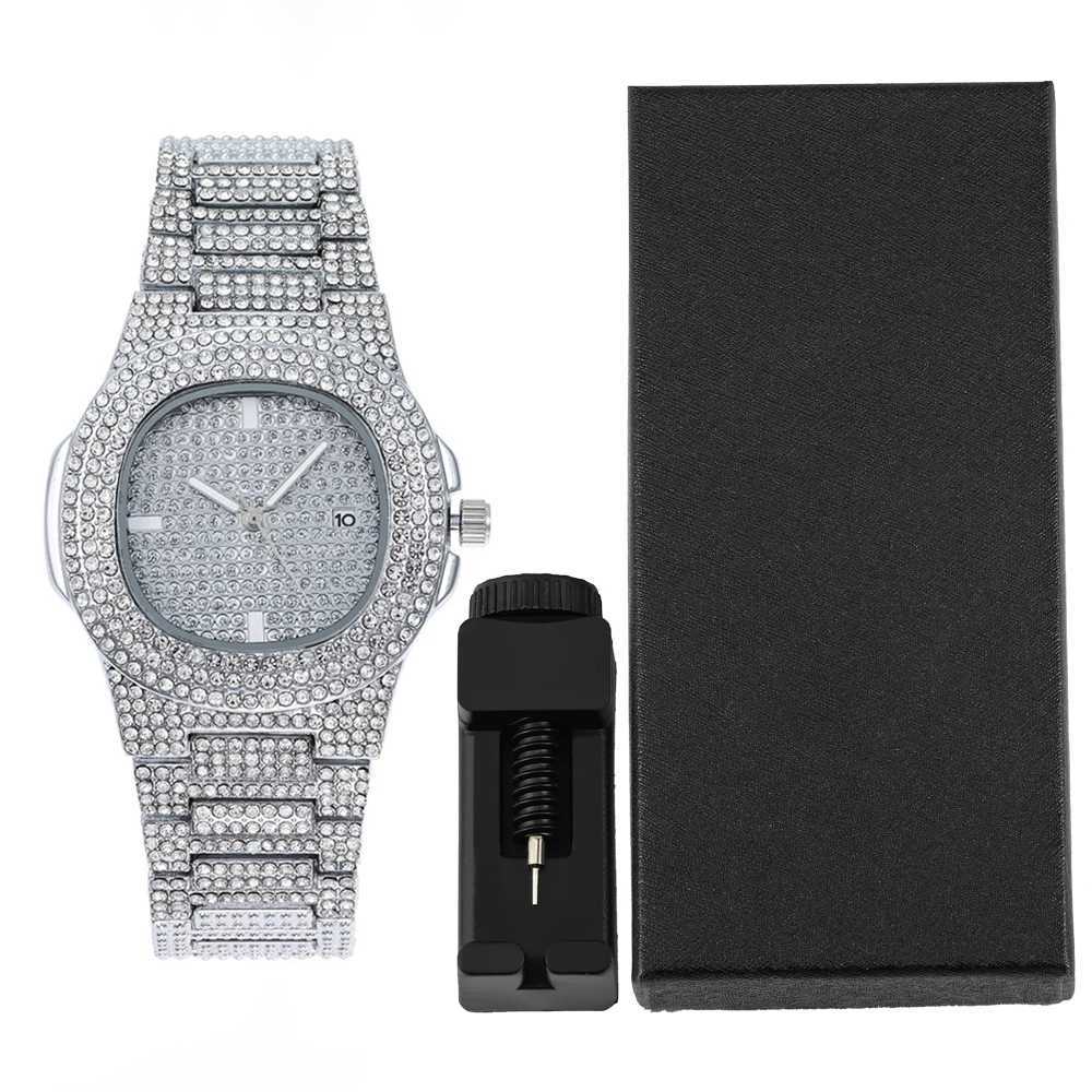 1pc Men Women Quartz Watch Iced Out Hip-hop Punk Full Diamonds Wrist Watch Bundled Size Adjuster Stylish Party Jewelry Gift Box XJ250527