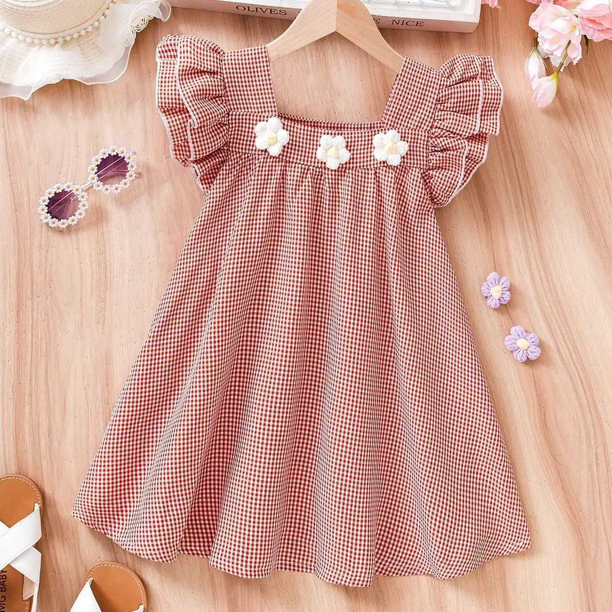 Girls Red White Gingham Dress with Flutter Sleeves Floral Accents - Perfect for Holidays/Outings Age 4-7 Spring/Summer X250528