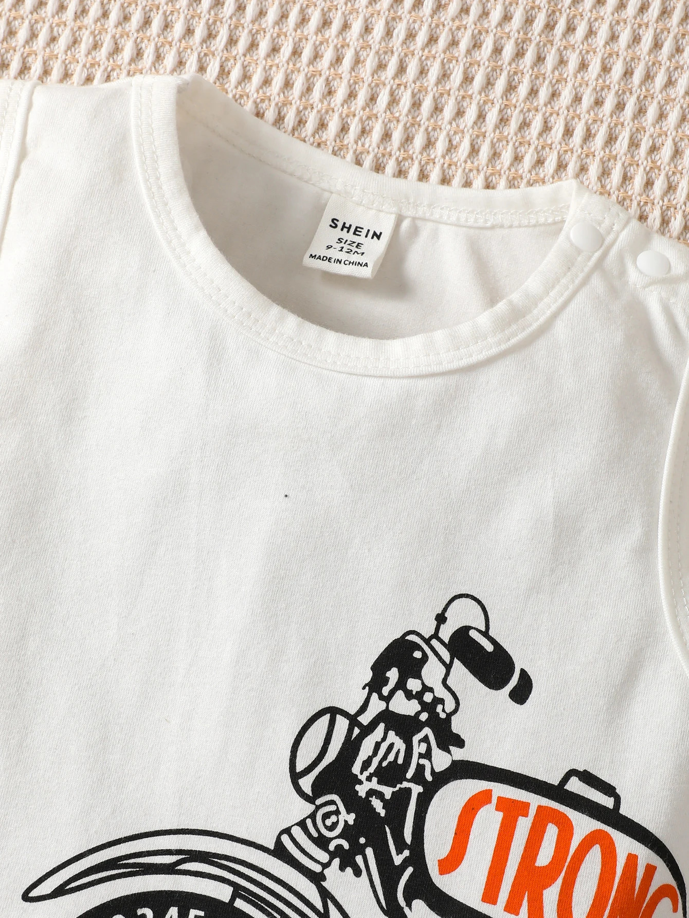 Simple Style Pure White Baby Boy Vest Jumpsuit Round Neck Sleeveless Motorcycle Print Jumpsuit Black And White Checkered Hat 250528