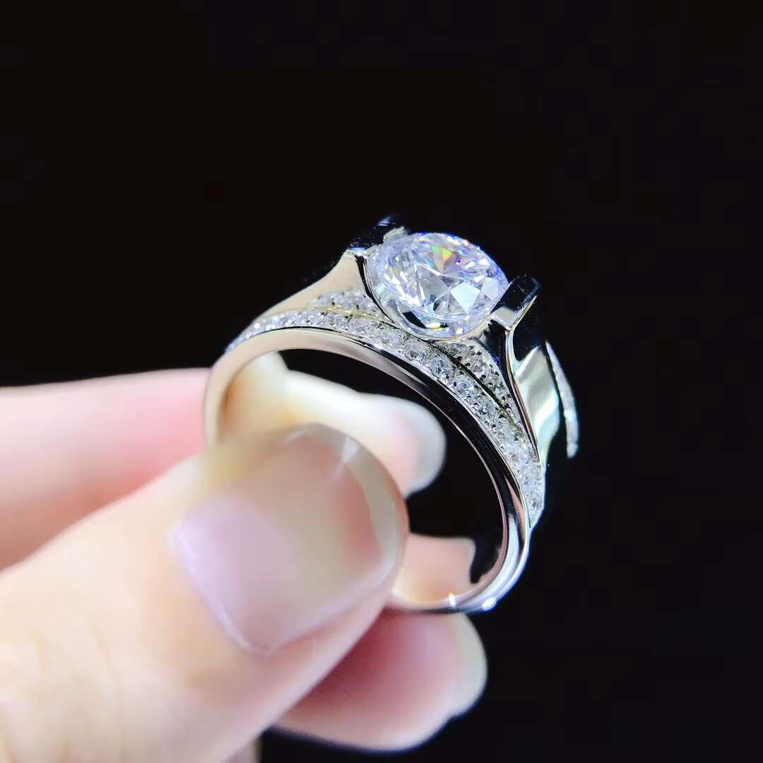 Ready to Ship 925 Sterling Silver Rhodium Plated 1ct 2ct Brilliant D VVS Moissanite Diamond Men Ring