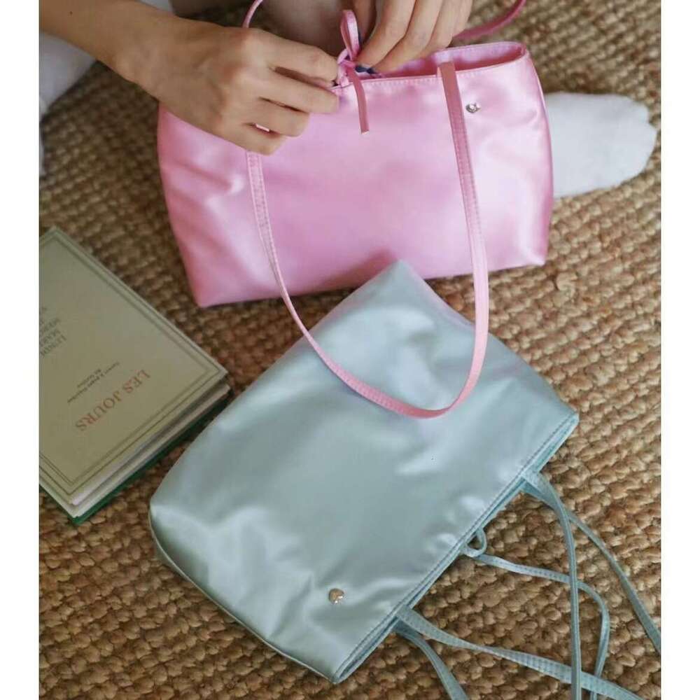 Jennie Style Ballet Wind French Simple Velvet Satin Feel Handbag Small Square Shoulder Underarm Bag