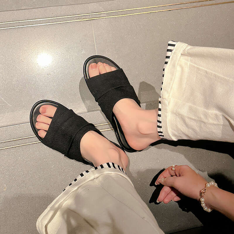 Su Yinyin Same Bangkok ~ Vacation Style Beach Linen Pleated Flat Sandals for Women Outdoor Summer Slippers