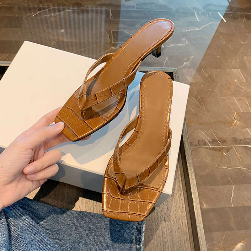 Grape Mom Same Style 2025 Summer New Herringbone Post Sandals Square Toe Cat Outdoor High Heel Slippers for Women
