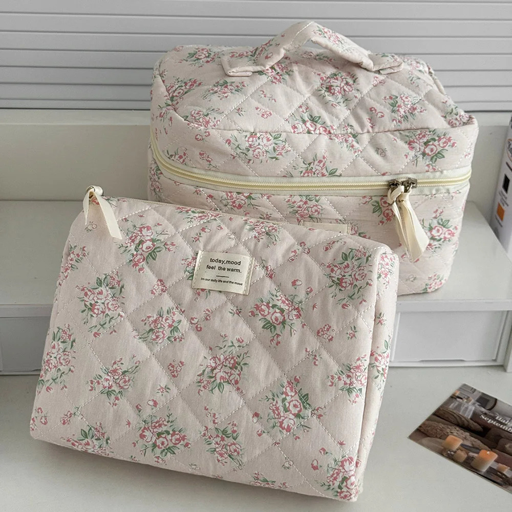 Vintage Rose Women Cosmetic Bag Fashion Travel Organizer Makeup Quilted Bag Pouch Ladies Make Up Storage Handbag Zipper Bag 250527