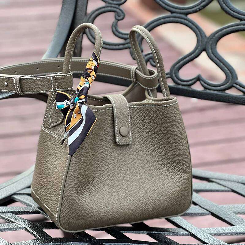 Free Shopping Design High Quality Cowhide Handbags Fashion Large Capacity Leather Bucket For Women High-End Elegant Lady Dinner Bag