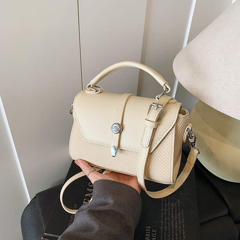 Top brand high-quality new free designer bag handbag 2025 new texture macaron color shoulder wide body small square bag brand new free designer bag