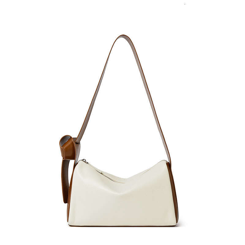 2024 New First Layer Oil Wax Cowhide Crossbody Korean Style Niche High-end Pillow Single Shoulder Women's Bag