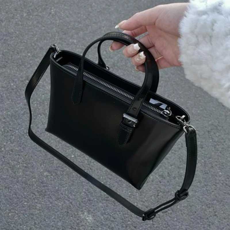 Fashion s Womens Bags New PU Leather Niche Leisure Versatile High Capacity Trend Solid Color Handheld Bags Shoulder Bag Y250528