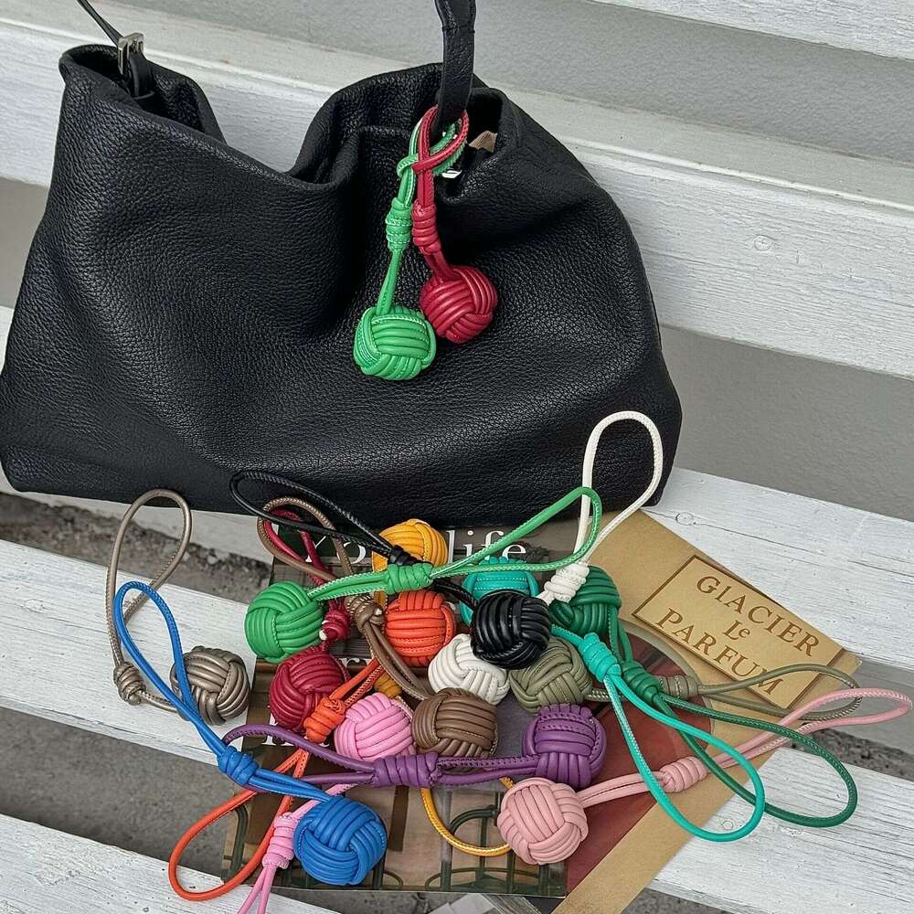 2023 Autumn Winter New Handwoven Niche High-end Underarm Shoulder Handbag Women's Bag Pendant