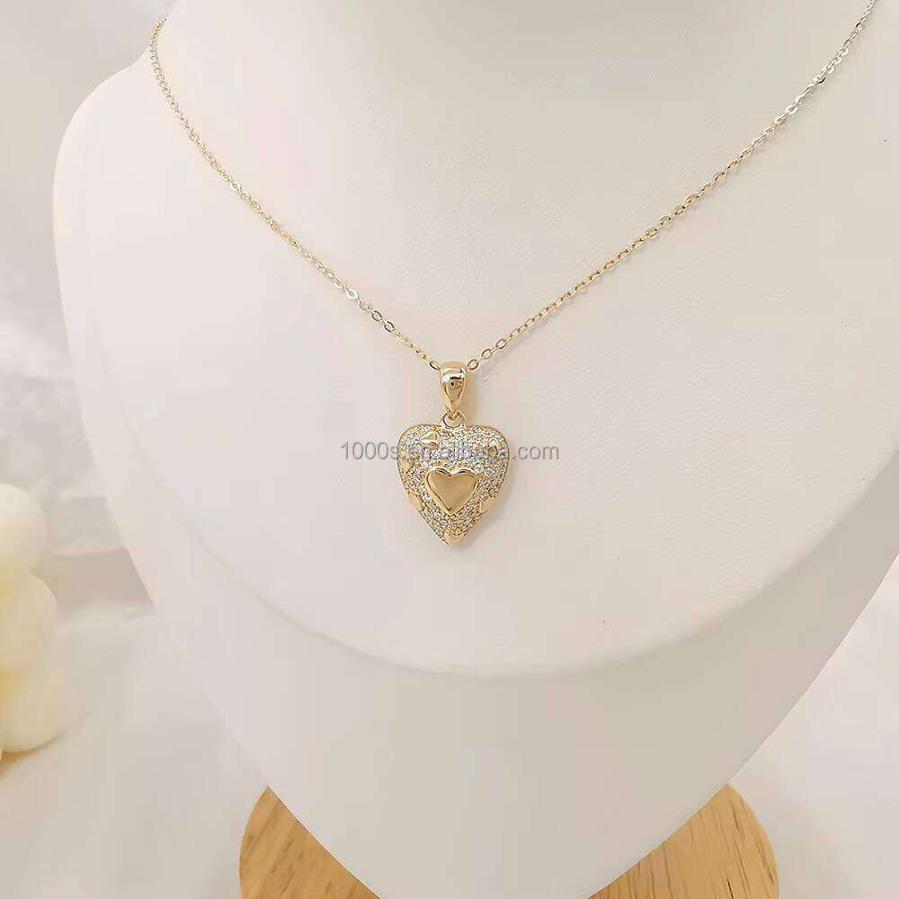 AU585 Solid 14K Yellow Gold Moissanite Heart Pendant Necklace Fine Jewelry for Wholesale