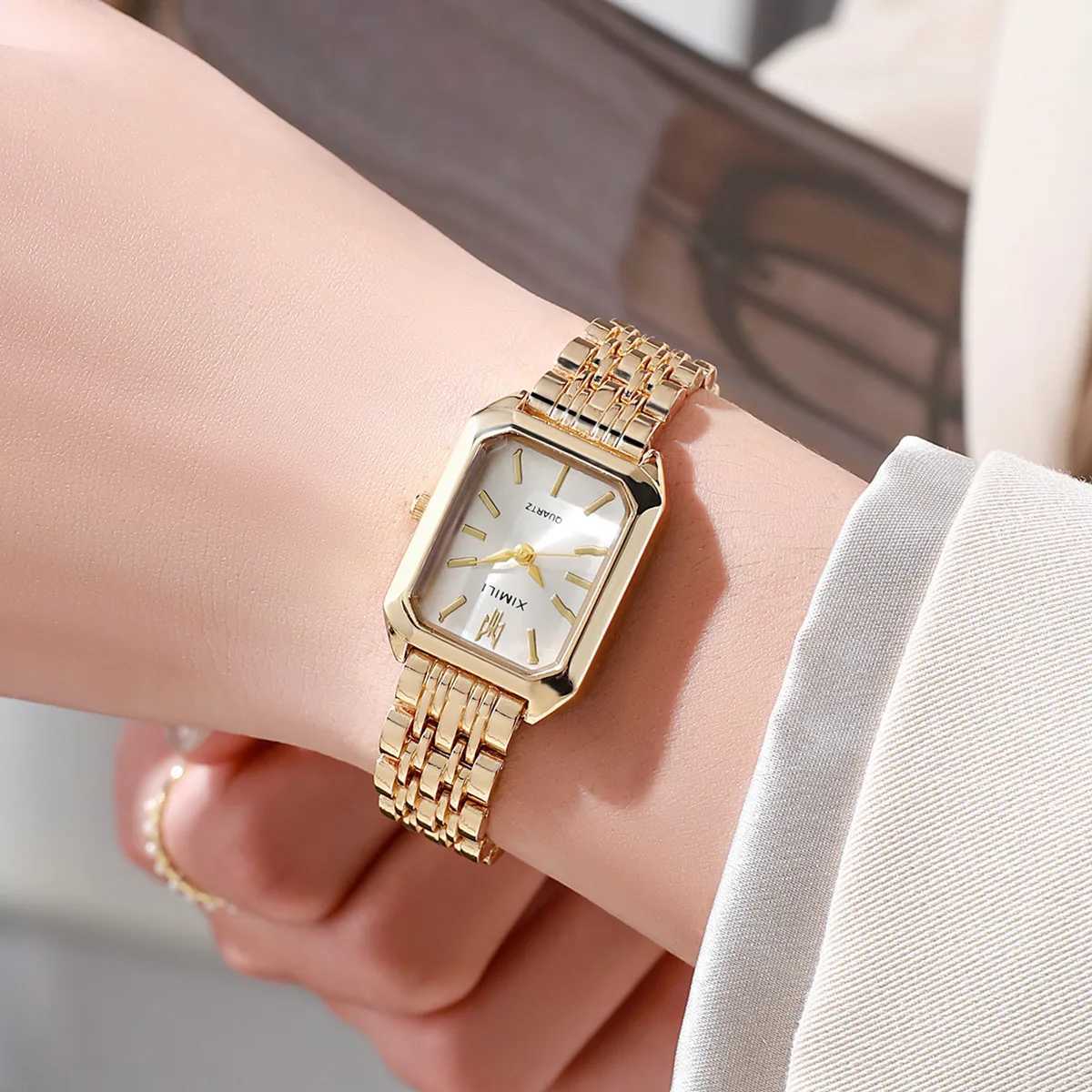 Luxury High Quality Quartz Watch Fashion Charming Rhinestones Stainless Steel Band Womens Wristwatches XJ250527