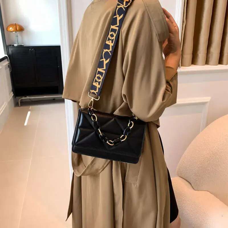 Chic Stone Texture PU Leather Clutch & Shopper Combo Bag for Ladies - Pink Designer Accessory with Adjustable Straps