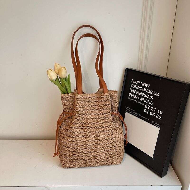 Lazy Style Straw Shoulder Bag for Women 2024 New Summer Beach Vacation Large Capacity Drawstring Handbag