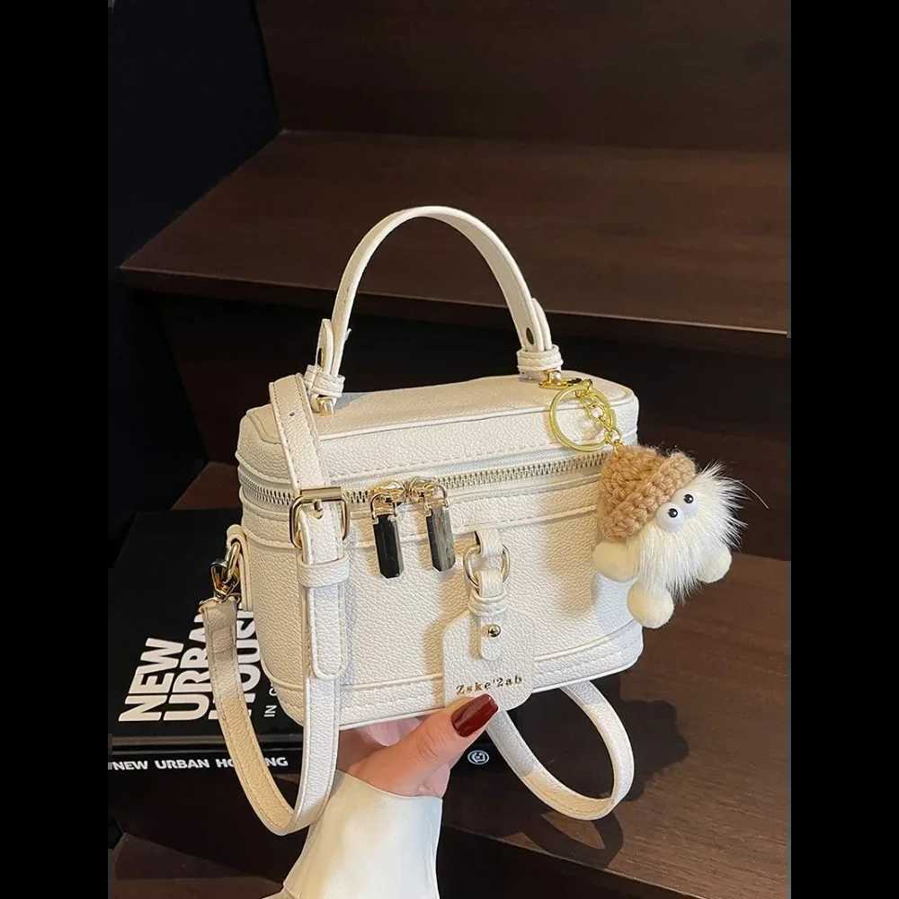 Luxury designer niche box small bag female bag 2025 all-match hand-carried small square bag high-end one-shoulder messenger bag Y250528